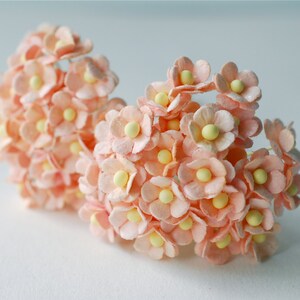 Paper Flower, 100 pieces 0.8 cm. Butterflies flowers, soft orange vintage color.