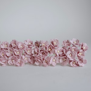 Paper Flower, DIY Wedding supplies, centerpieces, handmade flower: 100 pieces, handmade hydrangea flowers, size 2 cm., dusty pink color.