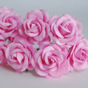 Paper Flower, centerpieces, flowers supplies: 25 pieces mulberry rose size 3.5 cm. curve petals, pink color, handmade flowers.