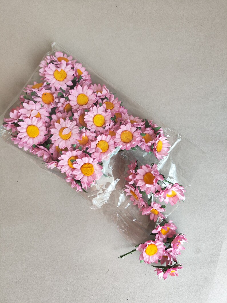 Paper Flower, Centerpieces, DIY making, 50 pcs. small daisy flower size 3 cm. yellow pollen, pink color. handmade flower image 7