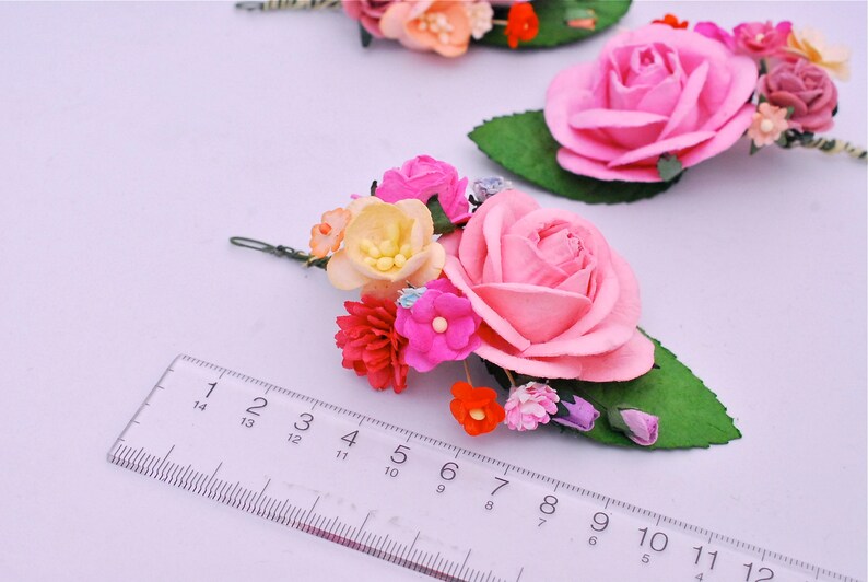 2tone white pink and pink roses pale pink centerpiece Paper Flower Bouquets budding roses and green leaf. 10 pcs. creeping lady
