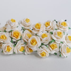 Paper Flower, roses paper, wedding supplies, gift: 100 pieces mulberry small  roses paper 1.00 cm.,yellow/white color. Handmade flowers