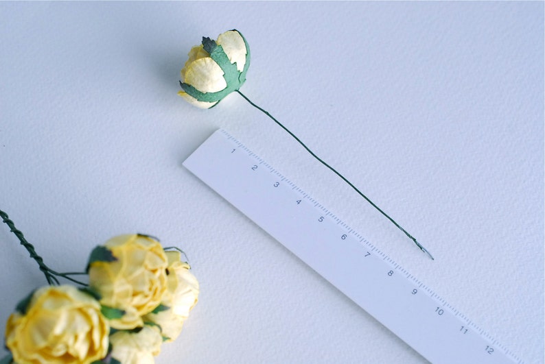 Paper flower English peony Ranunculus roses 25 pcs. size 3.5 cm. Yellow color.