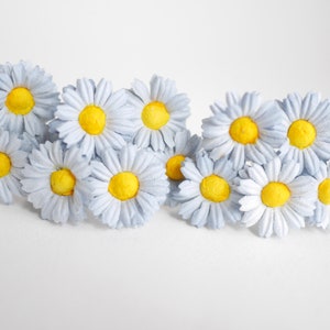 Paper Flower, Centerpieces, DIY flower supplies, 25 pieces handmade daisy flowers size 3 cm. pale blue colors, yellow pollen.