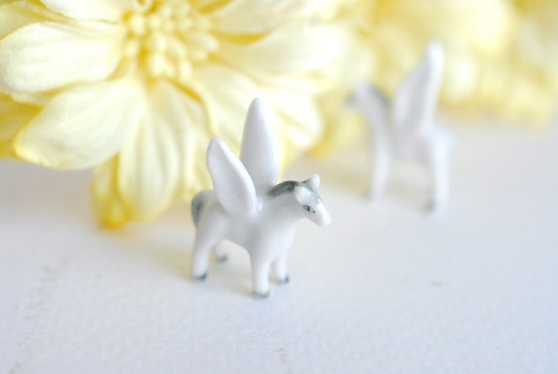 Miniature ceramics supplies, micro mini pony, fly horse, miniatures, accessories for mini garden, accessories, deacoration, terrarium image 2