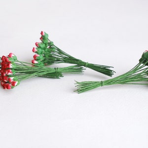 Paper Flower, DIY paper flowers, small flower for gift decoration; small budding rose, size 0.5x0.8 cm., red brush white color.