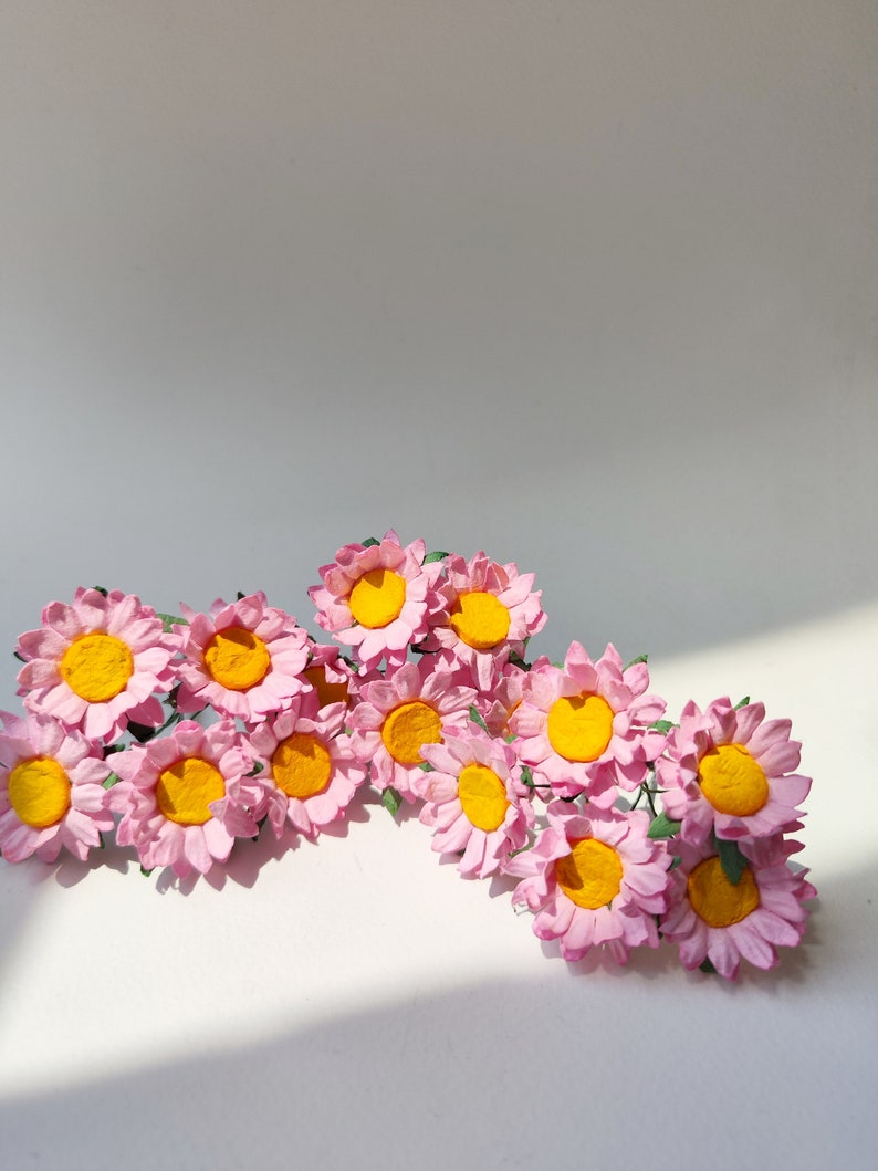 Paper Flower, Centerpieces, DIY making, 50 pcs. small daisy flower size 3 cm. yellow pollen, pink color. handmade flower image 1