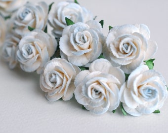 Handmade Mini Paper Roses: Blue Sky Brush White, 2.5cm (50 Pieces)