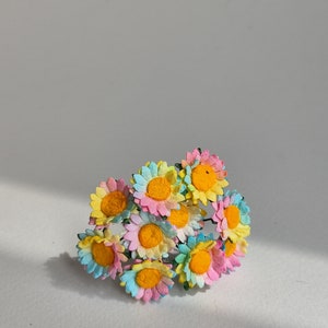 Paper Flower, 100 pcs. Wedding supplies, Centerpieces, Small daisies flowers, handmade flowers, size 1.5 cm. batik colors and yellow pollen. image 2
