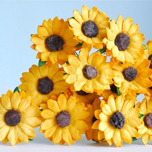 Paper Flower, 25 pcs. daisy flower size 3.5 cm. brown pollen, yellow color.