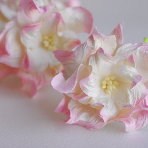 Paper Flower, wedding supplies, DIY decoration: 25 pieces gardenia flower, size5 cm., pale pink brush white  color. handmade flowers.