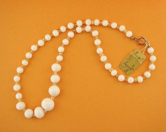 LAGUNA – Graduated necklace with original tag white molded glass beads