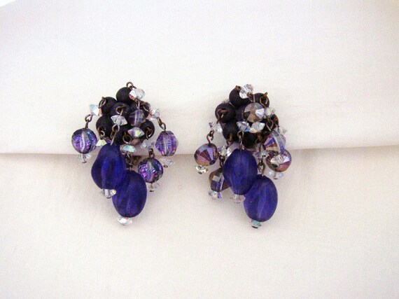 HOBÉ – Clip on earrings with dangles purple plast… - image 6