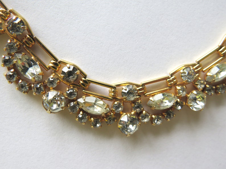 VOLUPTÉ Choker gilded metal chain claw set with back foiled clear crystals Mid Century image 7