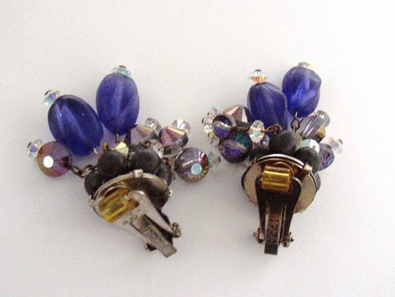 HOBÉ – Clip on earrings with dangles purple plast… - image 8