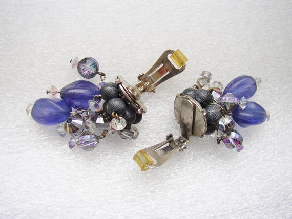 HOBÉ – Clip on earrings with dangles purple plast… - image 4