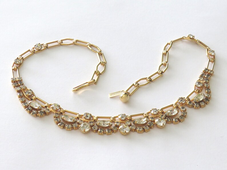 VOLUPTÉ Choker gilded metal chain claw set with back foiled clear crystals Mid Century image 3