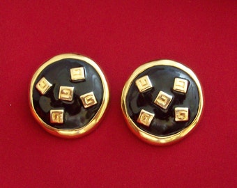 GIVENCHY - Vintage round enameled in black and gold clip earrings with Givenchy logo signed