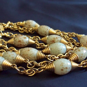 VOLUPTE - Double strand necklace gilded metal chains and molded art glass beads