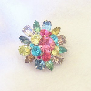 CORO Domed 3-layer round brooch prong set with multi colored rhinestones hand made image 3