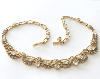 VOLUPTÉ – Choker gilded metal chain claw set with back foiled clear crystals Mid Century