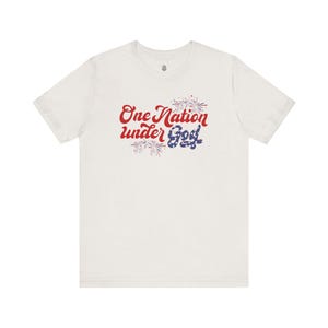 Koszulka One Nation Under God, chrześcijańska koszulka patriotyczna, 4 lipca, koszulka z amerykańską flagą, koszulka chrześcijańska, odzież na 4 lipca, koszulka z okazji zjazdu zdjęcie 5