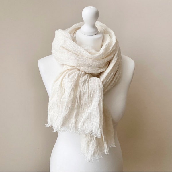 Écharpe en lin- blanc crème- châle- mélange de coton/lin- accessoires tendance toutes saisons- écharpe longue- écharpe en lin doux- idée cadeau- lin texturé