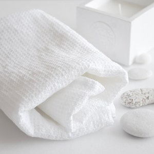 Serviette de bain en lin blanc Serviette de spa en lin gaufré Ensemble de serviettes cadeau image 5