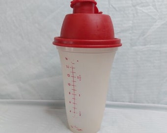 Tupperware Quick Shaker Choice Vintage Gravy Maker RED First