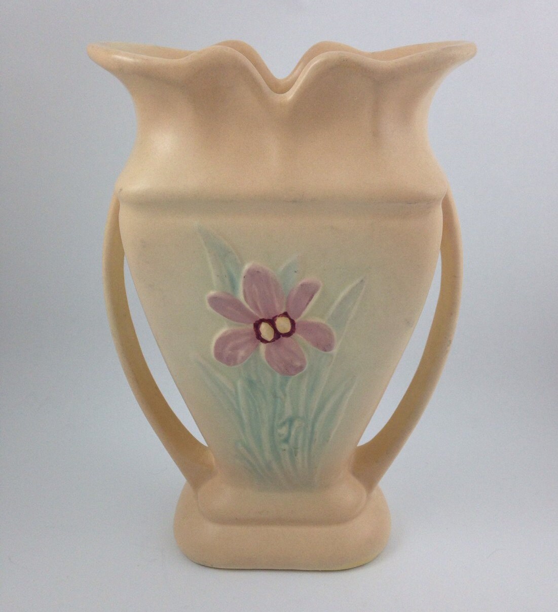Vintage Hull Pottery Vase Hull Iris Pattern Vase Orignal Etsy