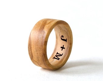 Olive wood ring, wood ring whit engraving, wood ring men, male wedding band, engagement ring