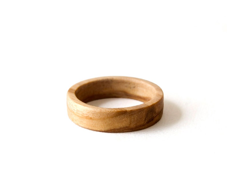 Wood wedding band, wood ring set, couple rings, Red sandalwood and olive wood ring set image 2