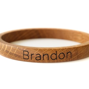 Bracciale in legno inciso, Bracciale con coordinate, Bracciale con numeri romani, Bracciale con nomi di cani, Regalo inciso in legno, Bracciale in legno da uomo