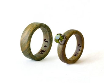 Green sandalwood rings, Swarovski ring, Hs and Hers ring set, Wood ring with engraving, 5 year anniversary gift, Wood wedding ring set