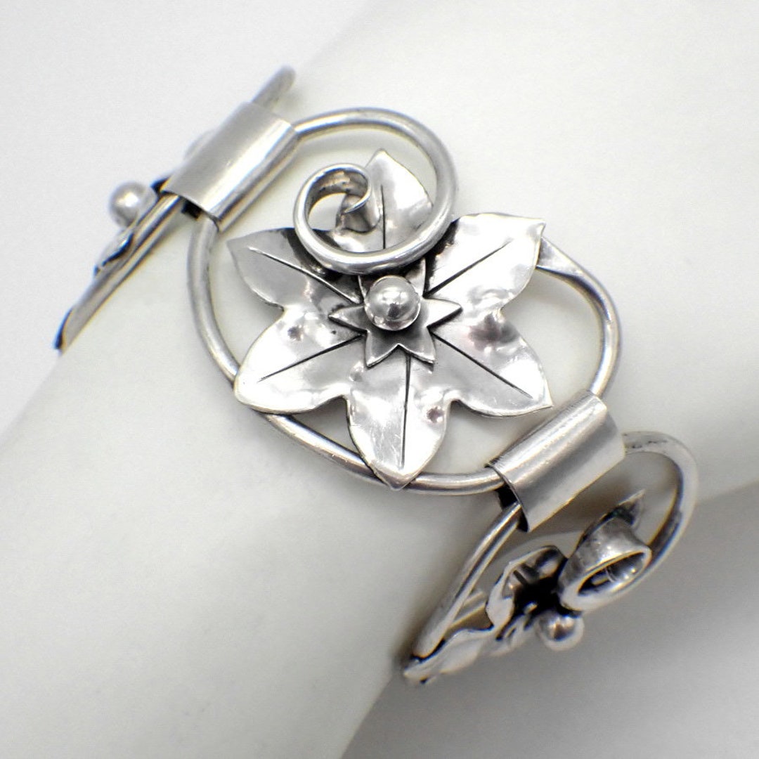Albino Manca Floral Link Bracelet Hand Wrought Sterling Silver