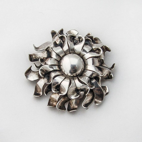 Napier Chrysanthemum Brooch Sterling Silver