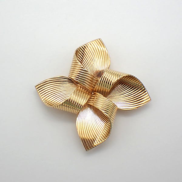 Raymond Yard Wind Spinner Form Brooch 14K Yellow Gold