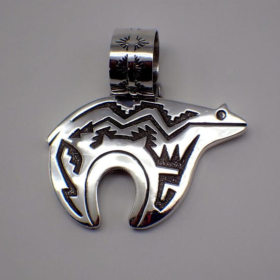 Navajo Bear Pendant Sterling Silver