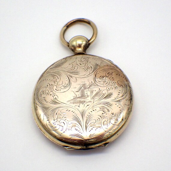 Locket pocket sale