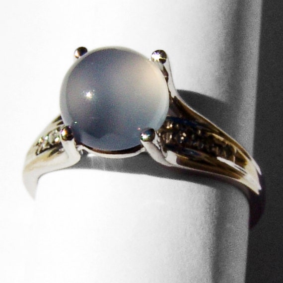 Lavender Chalcedony Cabochon Ring 14K White Gold … - image 2