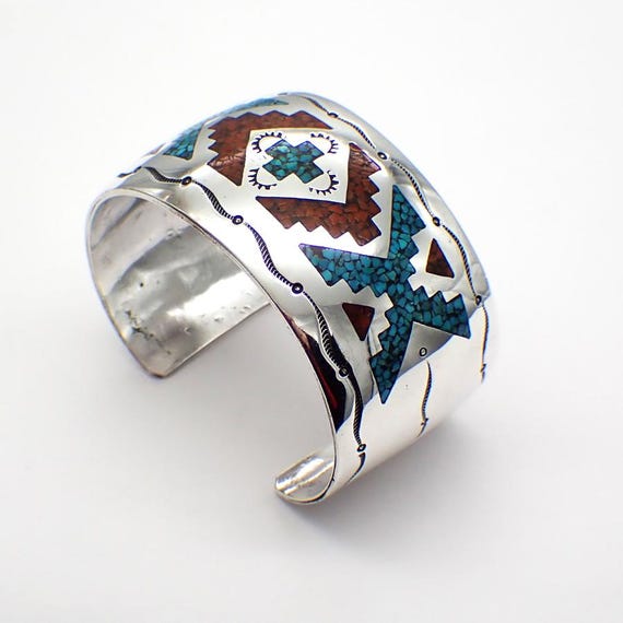 Striking Vintage Zuni Native American Turquoise Coral Strling Silver Bracelet Striking Vintage Zuni Native American Turquoise Coral Strling Silver Bracelet