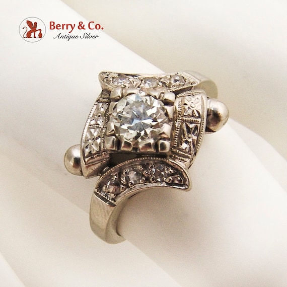 Art Deco Diamond Ring 14 K White Gold 1920