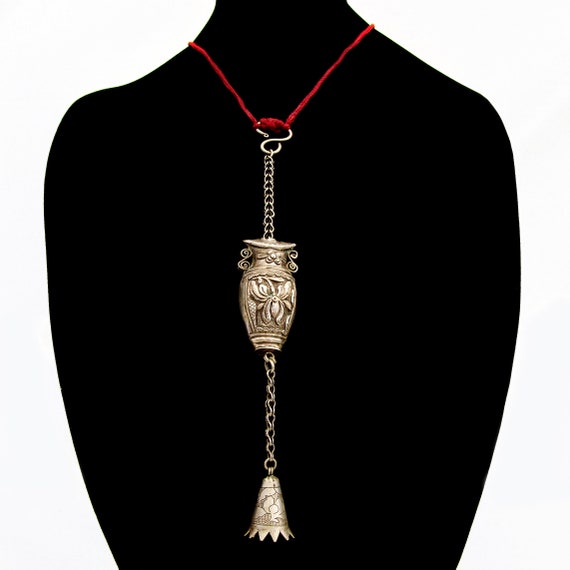 Perfume cheap holder necklace
