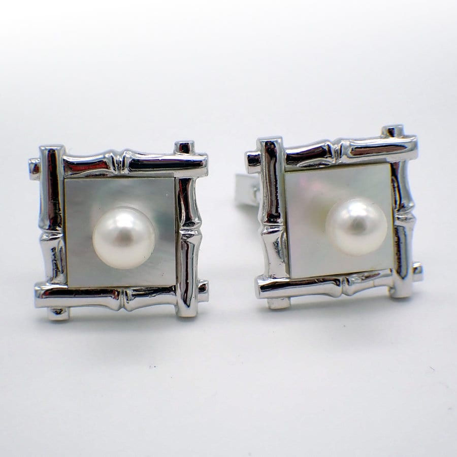 Paire De Boutons De Manchette Anciens En Nacre - Occasion - Référence 132-25/2-68