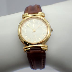 Gucci Quartz Wrist Watch 26mm Stainless Steel Leather Band