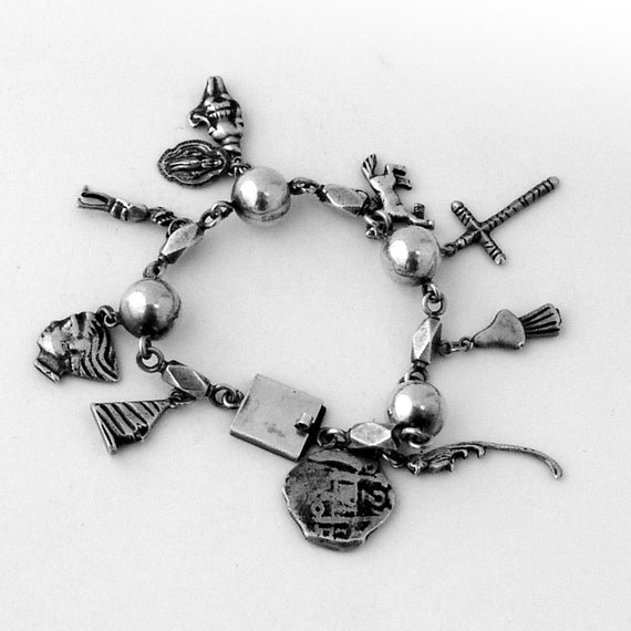 AHG Flag Charm Bracelet - AHGstore