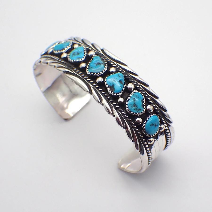 Navajo James Shay ターコイズ スタンプワーク バングル（幻激