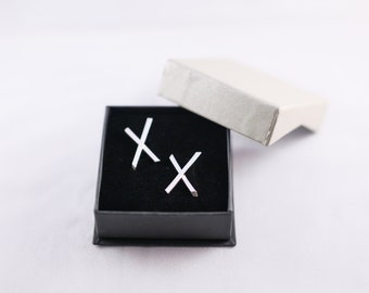 Kiss Ear Studs & Pendant