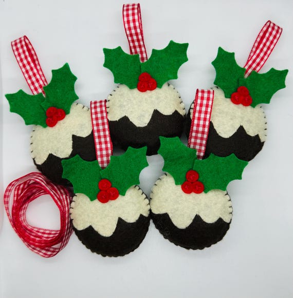 Christmas Pudding Garland, Plum Pudding Bunting, Felt Christmas