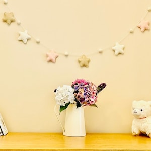 Blush star garland, felt nursery bunting, star wall hanging
